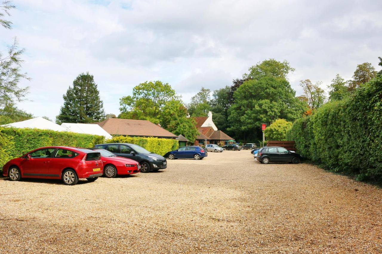 Cromwell Arms Country Pub With Rooms Romsey Εξωτερικό φωτογραφία