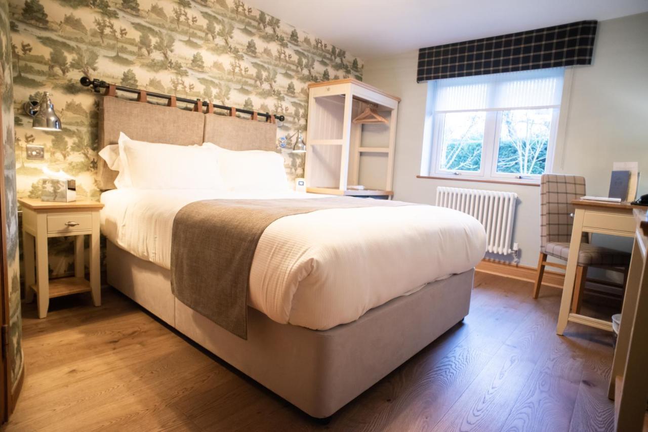 Cromwell Arms Country Pub With Rooms Romsey Εξωτερικό φωτογραφία