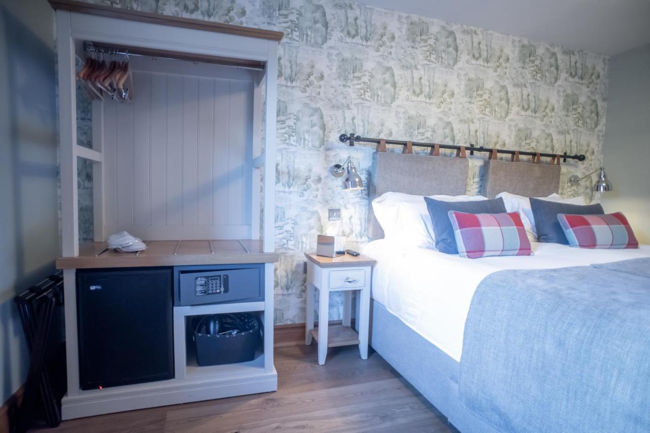 Cromwell Arms Country Pub With Rooms Romsey Εξωτερικό φωτογραφία