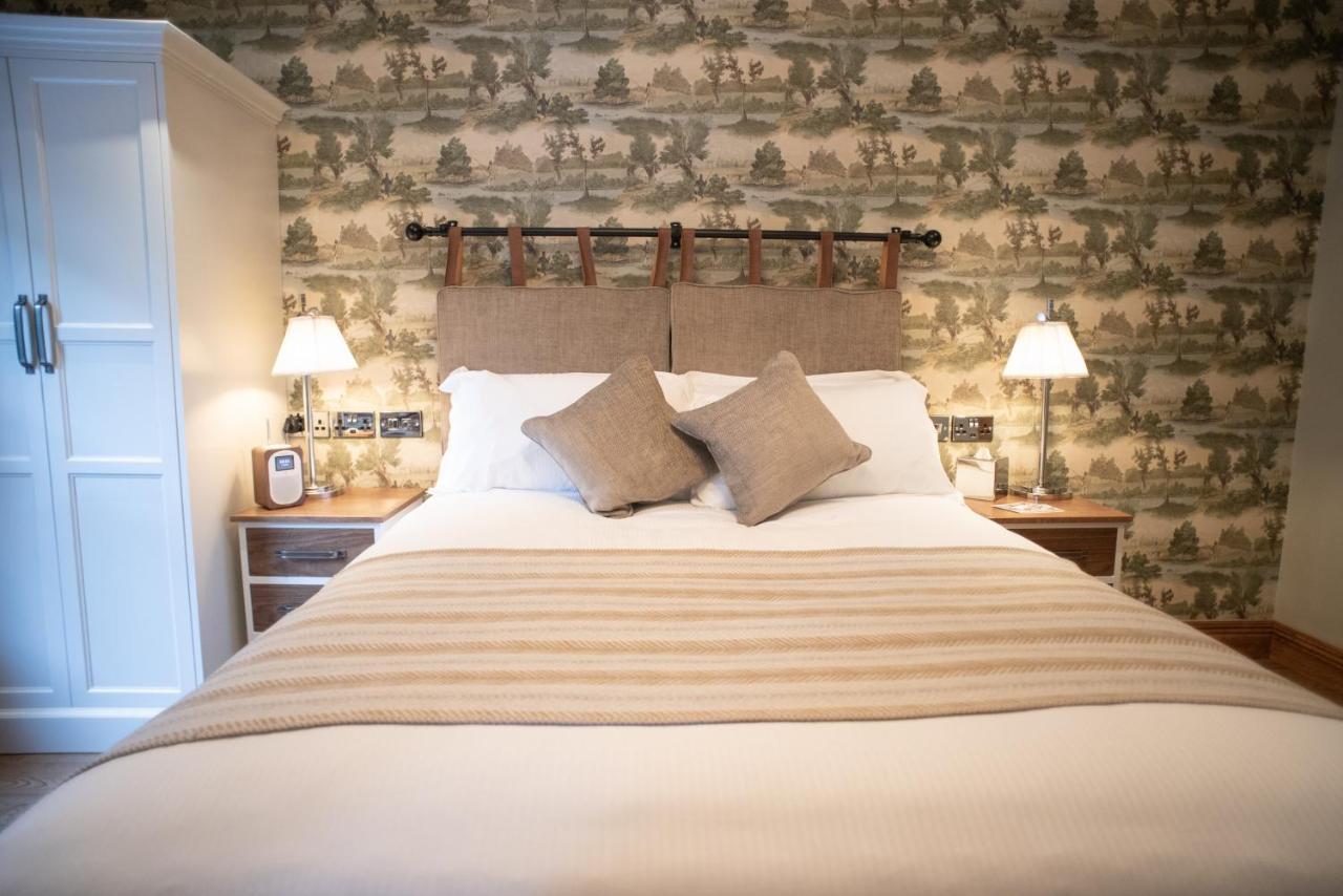 Cromwell Arms Country Pub With Rooms Romsey Εξωτερικό φωτογραφία
