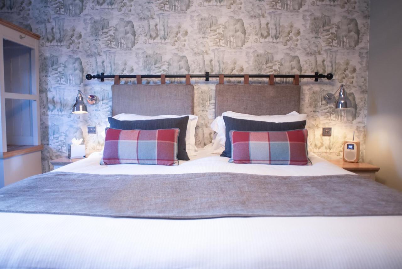 Cromwell Arms Country Pub With Rooms Romsey Εξωτερικό φωτογραφία