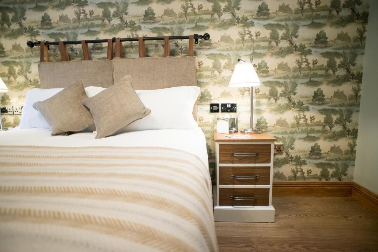 Cromwell Arms Country Pub With Rooms Romsey Εξωτερικό φωτογραφία