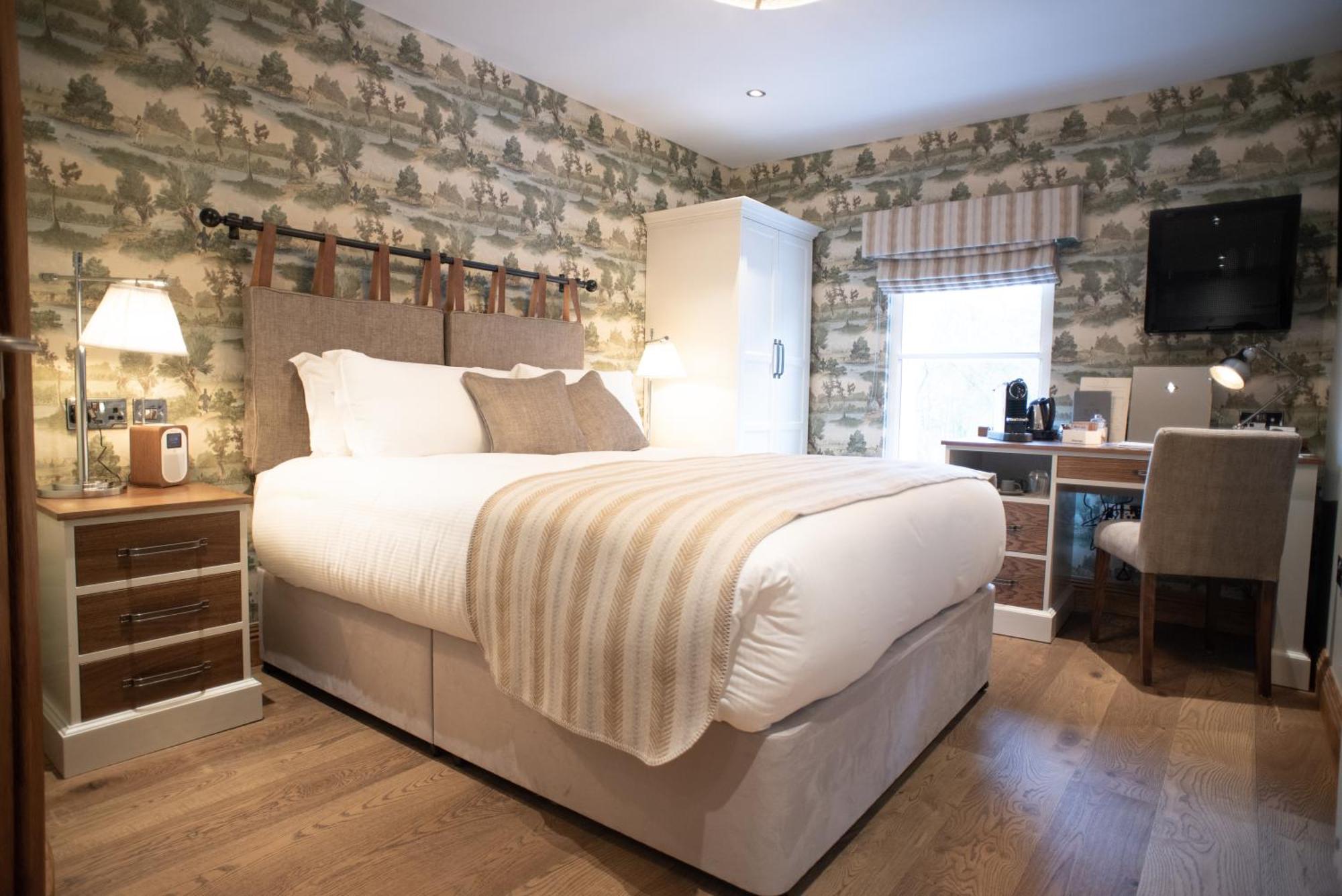 Cromwell Arms Country Pub With Rooms Romsey Εξωτερικό φωτογραφία